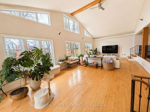 Photo 9 at 1 Lakehill Crescent, Cliffcrest, Toronto