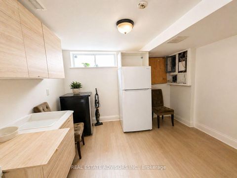 Photo 13 at 1 Lakehill Crescent, Cliffcrest, Toronto