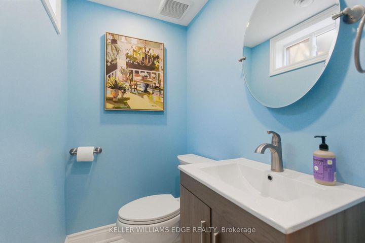 Photo 35 at 21 - 1520 Sixth Line, CP College Park, Oakville