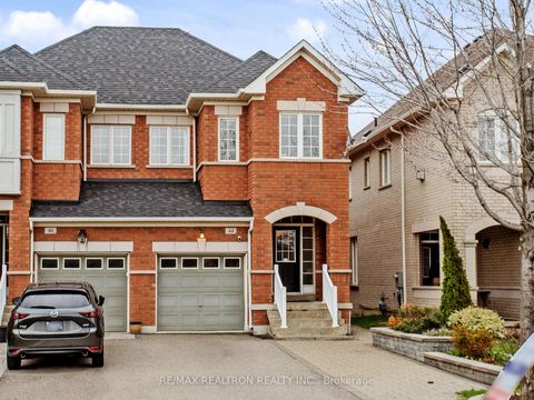 Photo 3 at 44 Westolivia Trail, Patterson, Vaughan