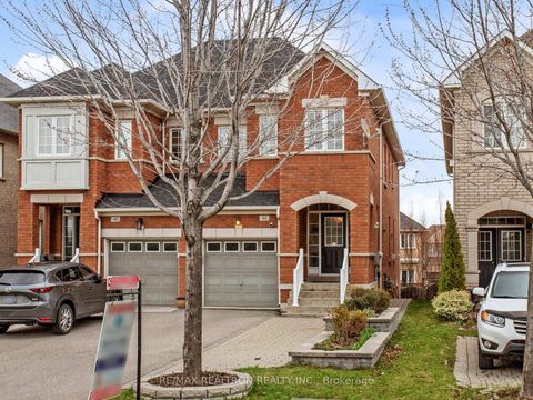 Photo 4 at 44 Westolivia Trail, Patterson, Vaughan
