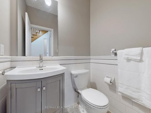 Photo 18 at 44 Westolivia Trail, Patterson, Vaughan