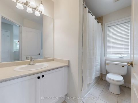 Photo 27 at 44 Westolivia Trail, Patterson, Vaughan