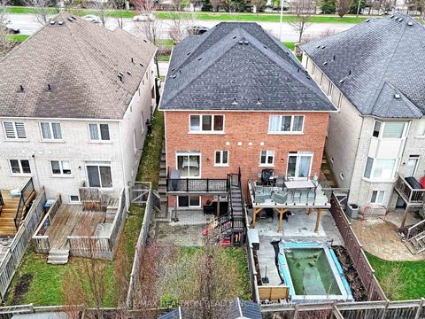 Photo 44 at 44 Westolivia Trail, Patterson, Vaughan