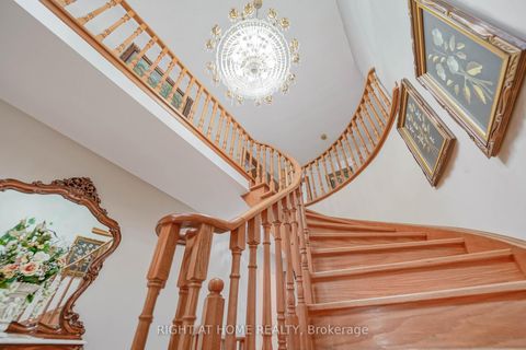 Photo 16 at 2 Lapworth Crescent, Steeles, Toronto