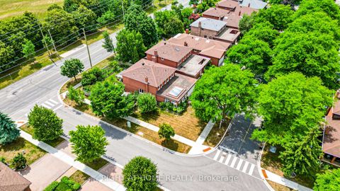 Photo 38 at 2 Lapworth Crescent, Steeles, Toronto
