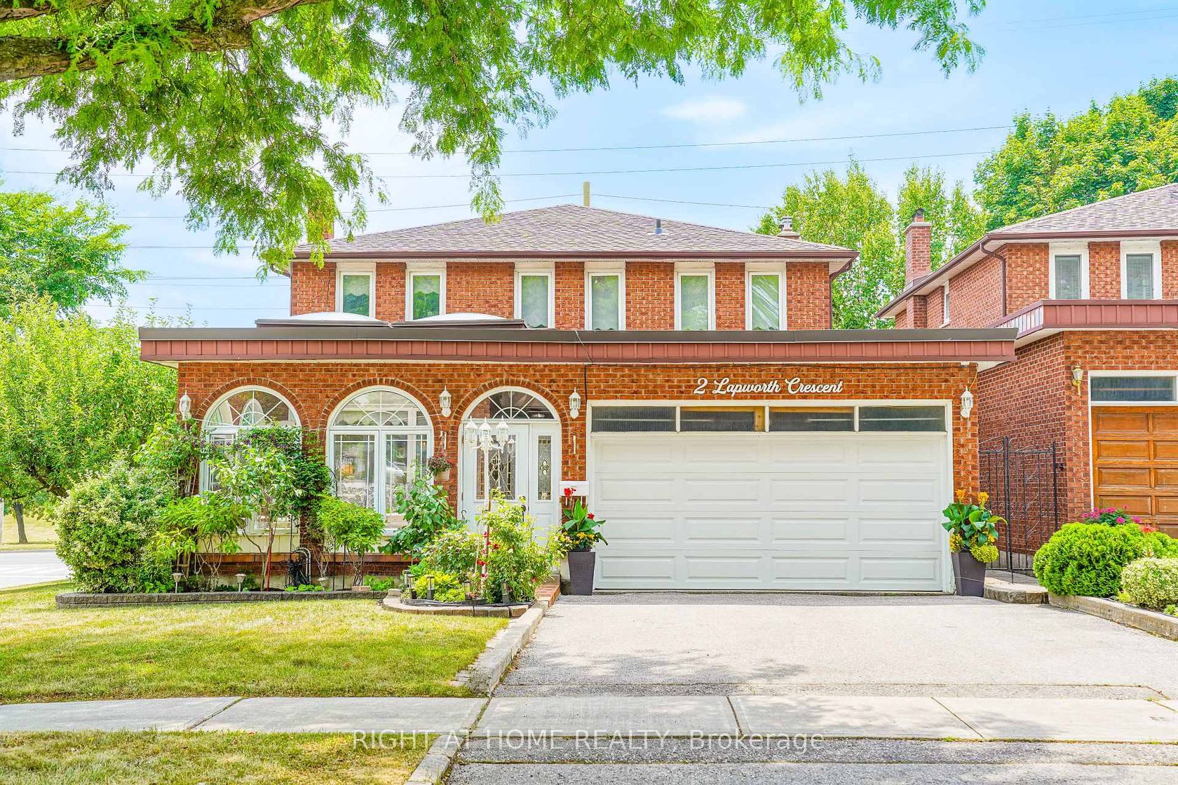 2 Lapworth Crescent, Steeles, Toronto 