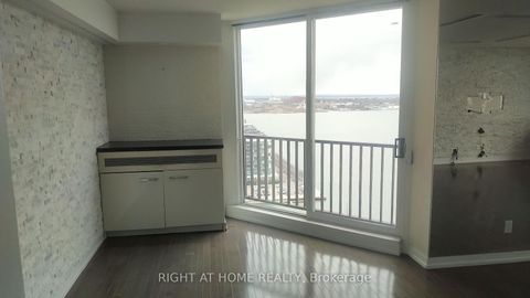 Photo 12 at 2803 - 33 Harbour Square, Waterfront Communities C1, Toronto