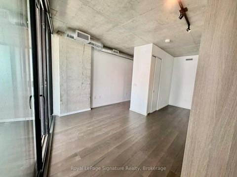 Photo 3 at 514 - 21 Lawren Harris Square, Waterfront Communities C8, Toronto