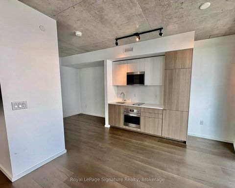 Photo 4 at 514 - 21 Lawren Harris Square, Waterfront Communities C8, Toronto