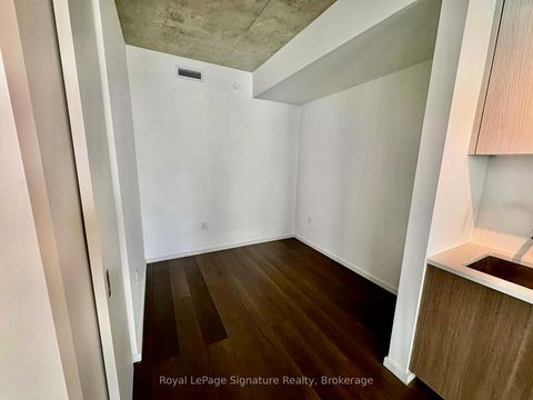 Photo 5 at 514 - 21 Lawren Harris Square, Waterfront Communities C8, Toronto