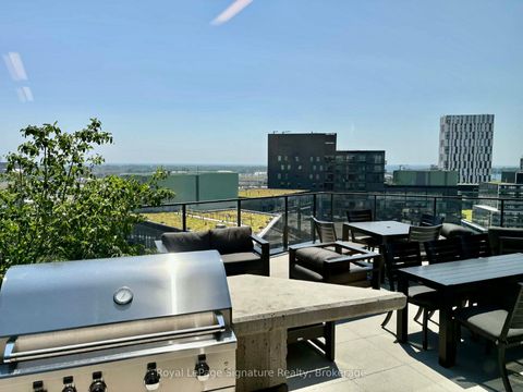 Photo 9 at 514 - 21 Lawren Harris Square, Waterfront Communities C8, Toronto