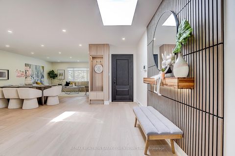 Photo 1 at 34 Elliotwood Court, Windfields, Toronto