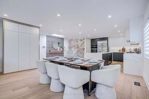 Photo 6 at 34 Elliotwood Court, Windfields, Toronto