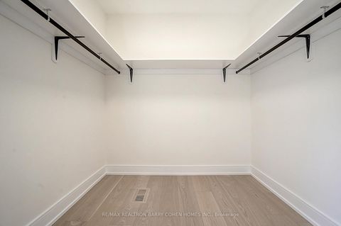 Photo 17 at 34 Elliotwood Court, Windfields, Toronto