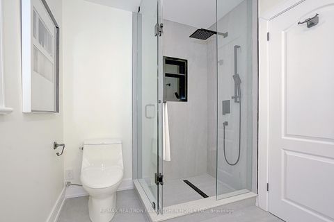 Photo 19 at 34 Elliotwood Court, Windfields, Toronto