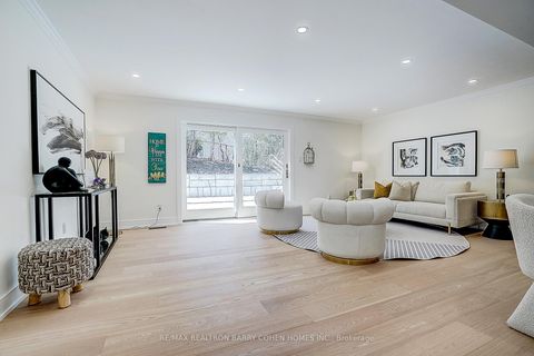Photo 23 at 34 Elliotwood Court, Windfields, Toronto