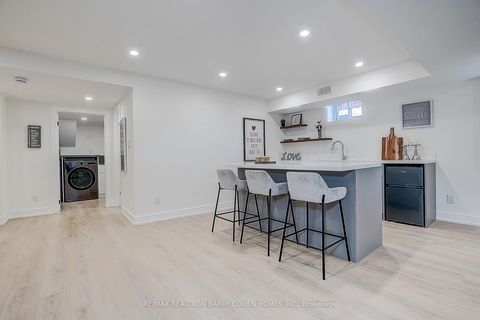 Photo 37 at 34 Elliotwood Court, Windfields, Toronto
