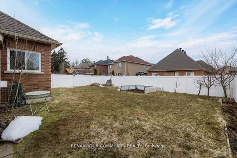 Photo 14 at 760 Freemont Court, Alcona, Innisfil