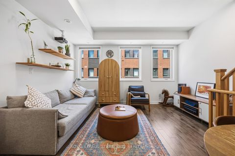Photo 1 at 43 - 869 Wilson Avenue, CFB, Toronto