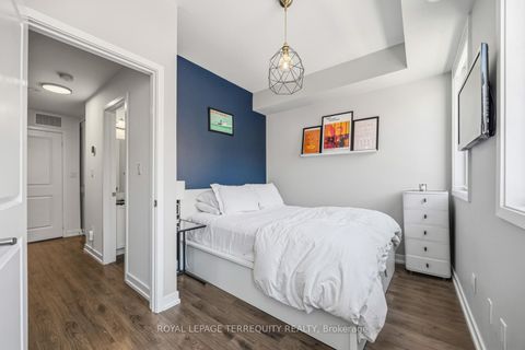 Photo 19 at 43 - 869 Wilson Avenue, CFB, Toronto