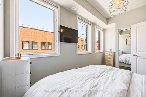 Photo 20 at 43 - 869 Wilson Avenue, CFB, Toronto