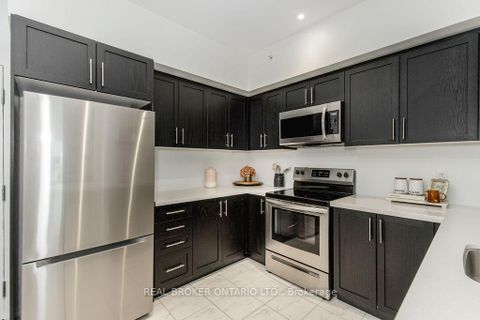 Photo 7 at 609 - 304 ESSA Road, 400 West, Barrie