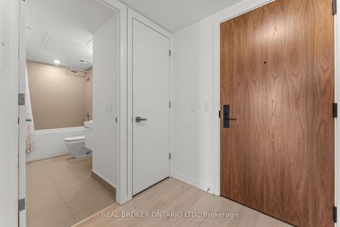 Photo 16 at 906 - 99 Foxbar Road, St. Clair, Toronto