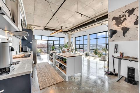 Photo 3 at 520 - 68 Broadview Avenue, South Riverdale, Toronto