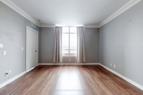 Photo 12 at 1601 - 9245 Jane Street, Maple, Vaughan