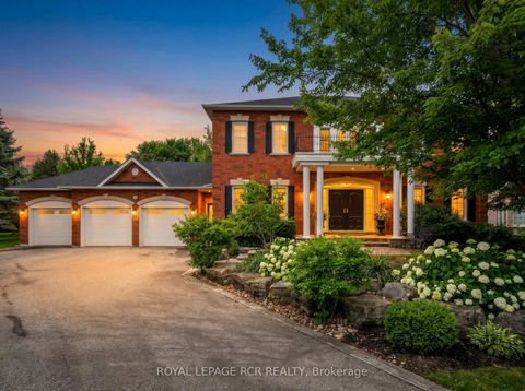 Photo 1 at 70 English Daisy Court, Kleinburg, Vaughan