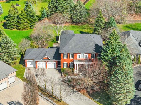 Photo 3 at 70 English Daisy Court, Kleinburg, Vaughan