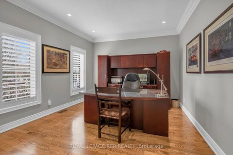 Photo 8 at 70 English Daisy Court, Kleinburg, Vaughan