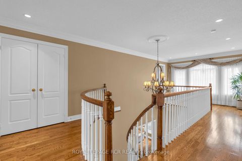 Photo 17 at 70 English Daisy Court, Kleinburg, Vaughan