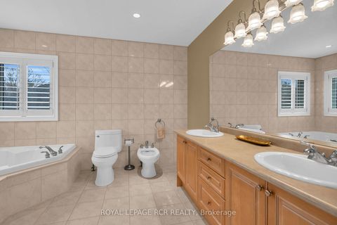 Photo 19 at 70 English Daisy Court, Kleinburg, Vaughan