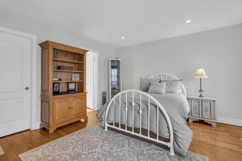 Photo 25 at 70 English Daisy Court, Kleinburg, Vaughan