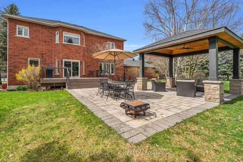 Photo 31 at 70 English Daisy Court, Kleinburg, Vaughan