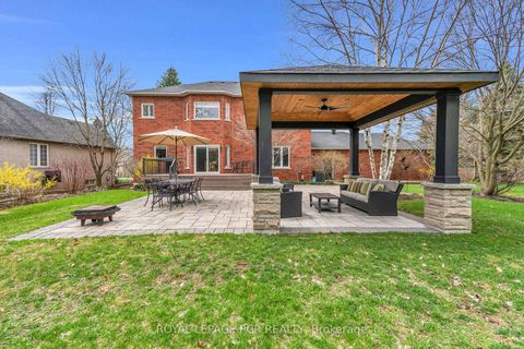 Photo 32 at 70 English Daisy Court, Kleinburg, Vaughan