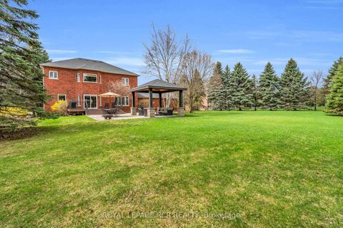 Photo 34 at 70 English Daisy Court, Kleinburg, Vaughan