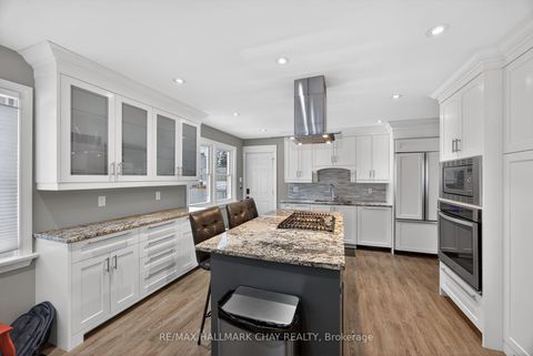Photo 3 at 68 Drury Lane, Wellington, Barrie