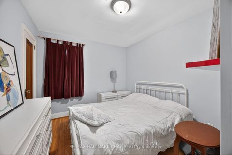 Photo 15 at 68 Drury Lane, Wellington, Barrie