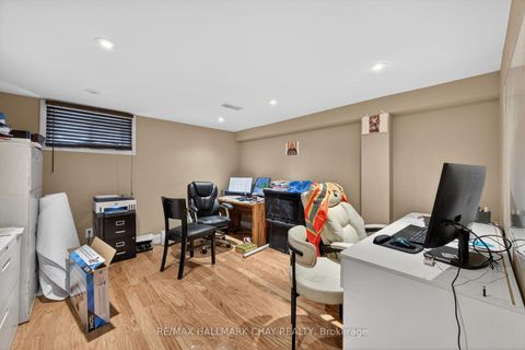 Photo 21 at 68 Drury Lane, Wellington, Barrie