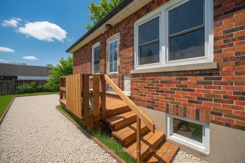 Photo 24 at 68 Drury Lane, Wellington, Barrie