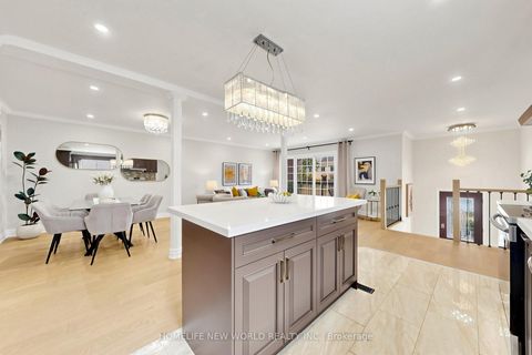 Photo 12 at 10 Hines Drive, Hillcrest Village, Toronto