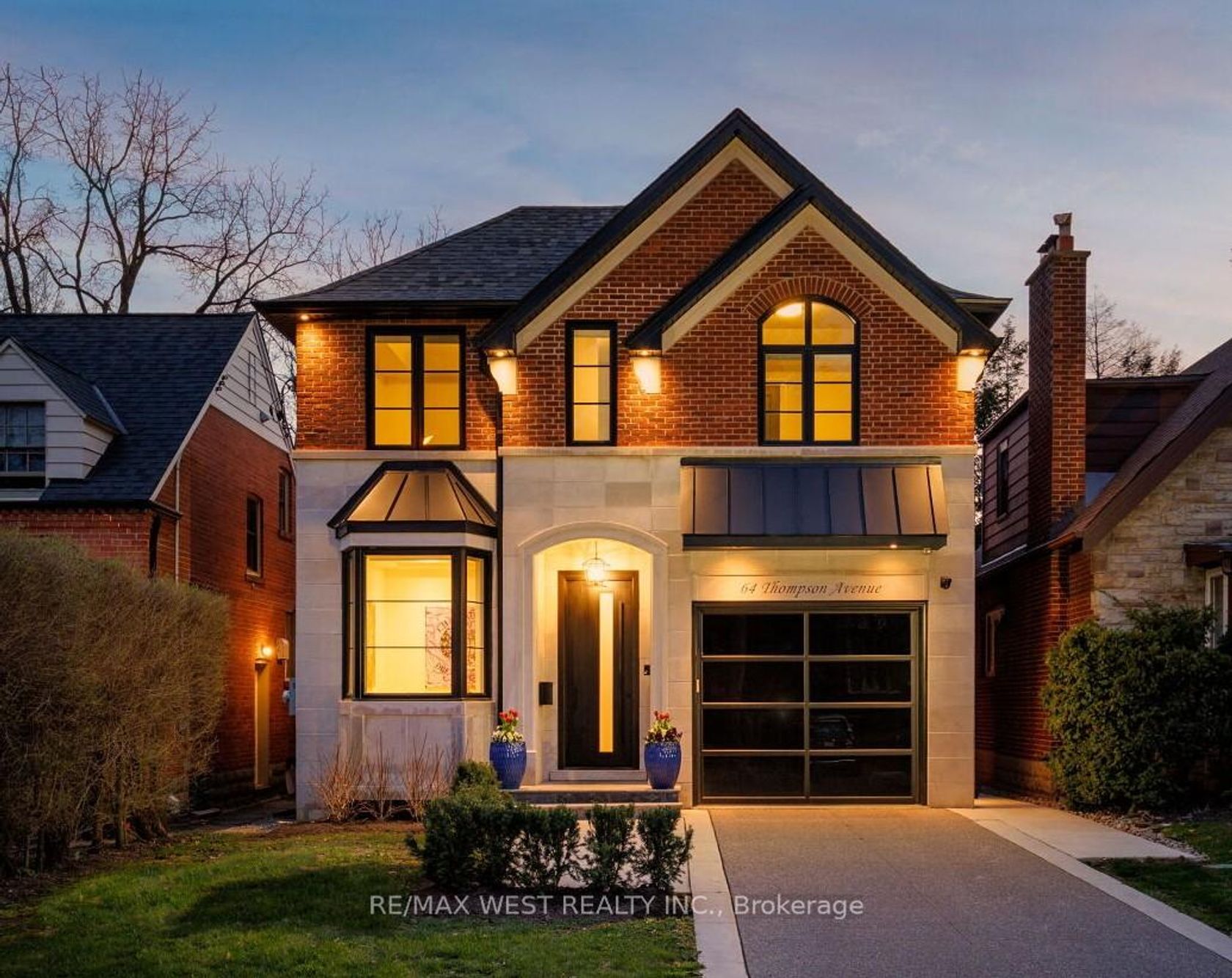 64 Thompson Avenue, Queensway, Toronto photo number 2