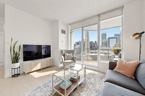 Photo 6 at 2325 - 230 Queens Quay W, Waterfront Communities C1, Toronto