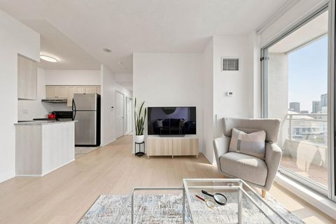 Photo 8 at 2325 - 230 Queens Quay W, Waterfront Communities C1, Toronto