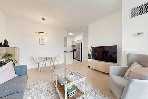 Photo 9 at 2325 - 230 Queens Quay W, Waterfront Communities C1, Toronto