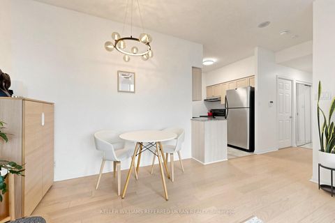 Photo 13 at 2325 - 230 Queens Quay W, Waterfront Communities C1, Toronto