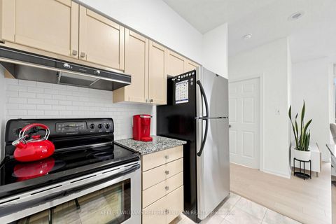 Photo 16 at 2325 - 230 Queens Quay W, Waterfront Communities C1, Toronto
